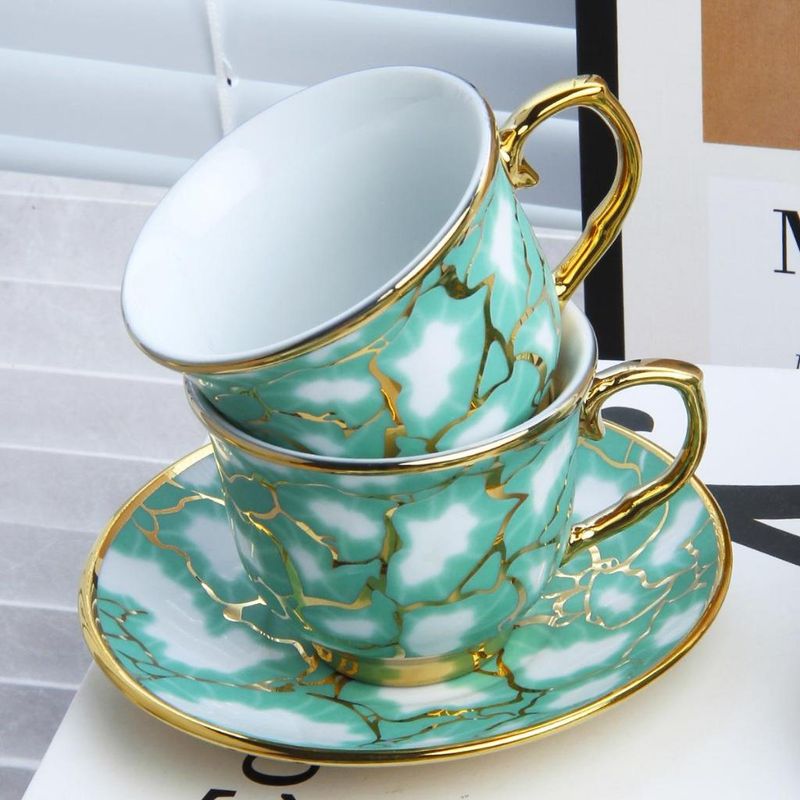 Kit Xícara de Porcelana 12 Peças com Pires|Jogo de Xícaras para Café Cerâmica Luxo Elegante Dourada